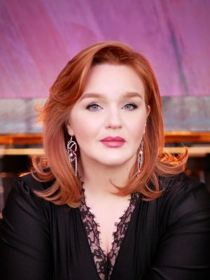 2324 Headshot Keely Futterer